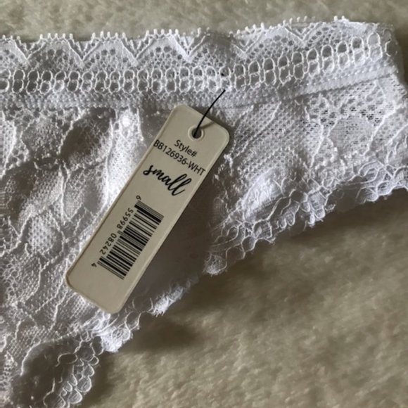 🔸NWT White Floral Lace Thong - Picture 5 of 5
